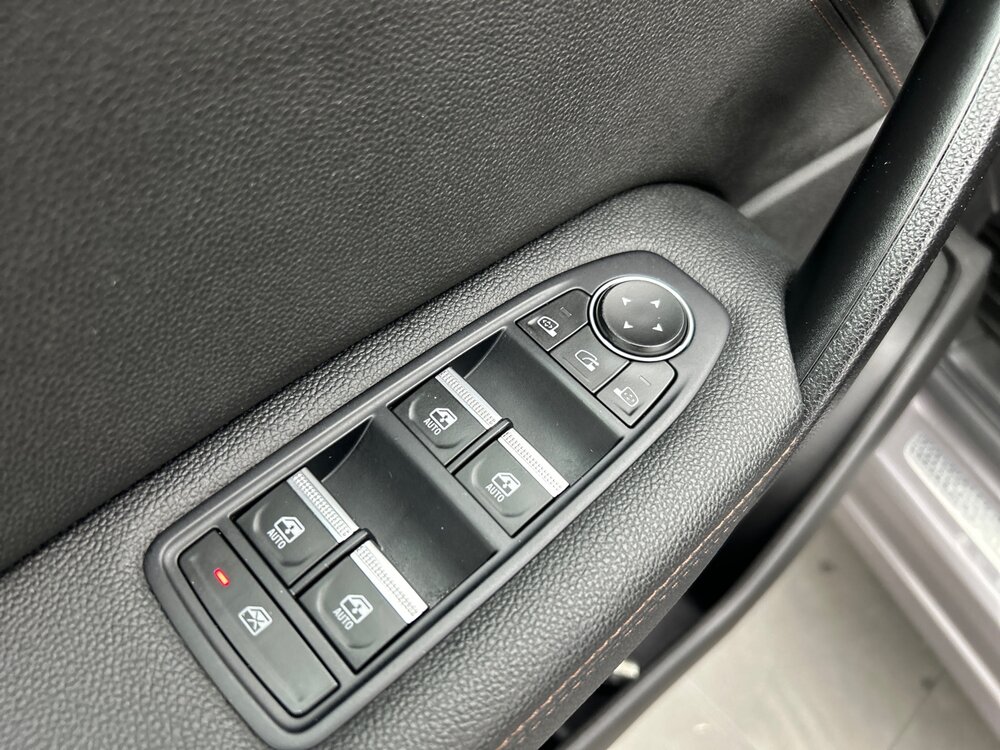 Occasion RENAULT Captur Captur E-Tech Plug-in 160 - 21 - Initiale Paris