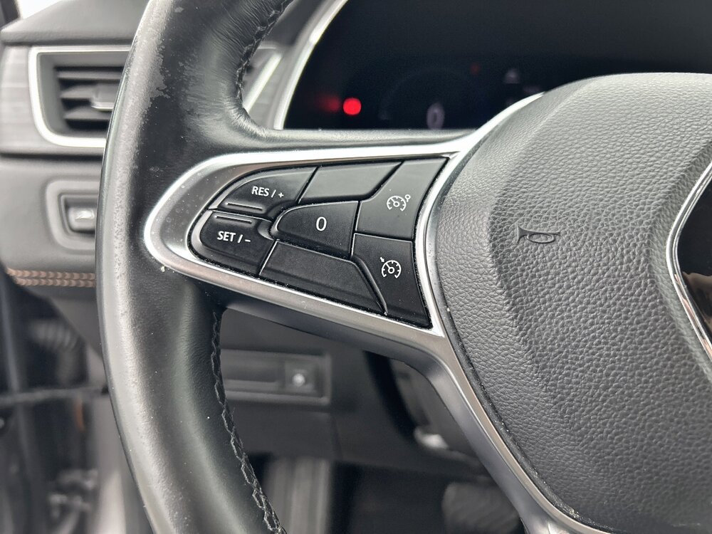 Occasion RENAULT Captur Captur E-Tech Plug-in 160 - 21 - Initiale Paris