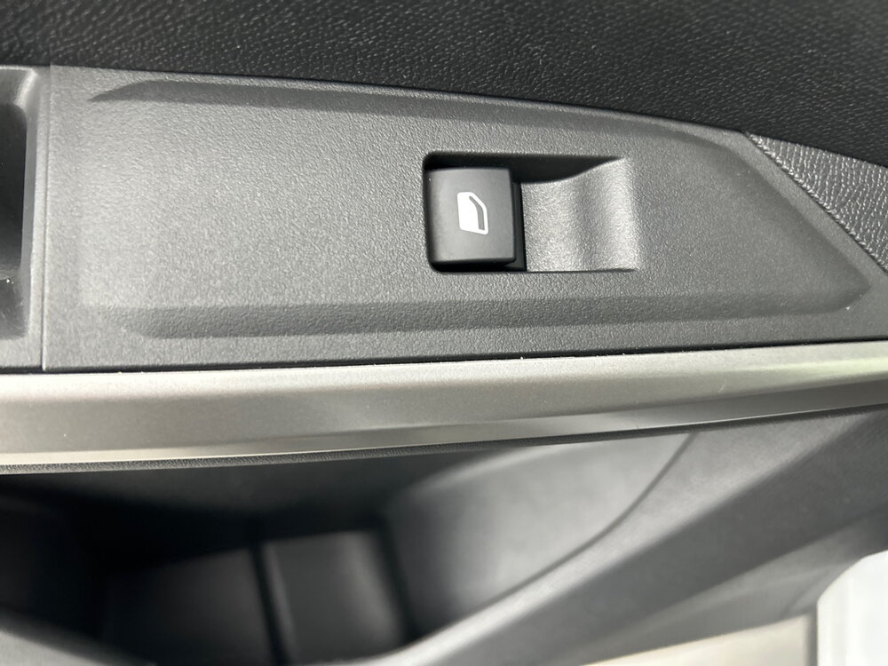 Occasion PEUGEOT 5008 5008 Hybrid 136 e-DCS6 - Allure