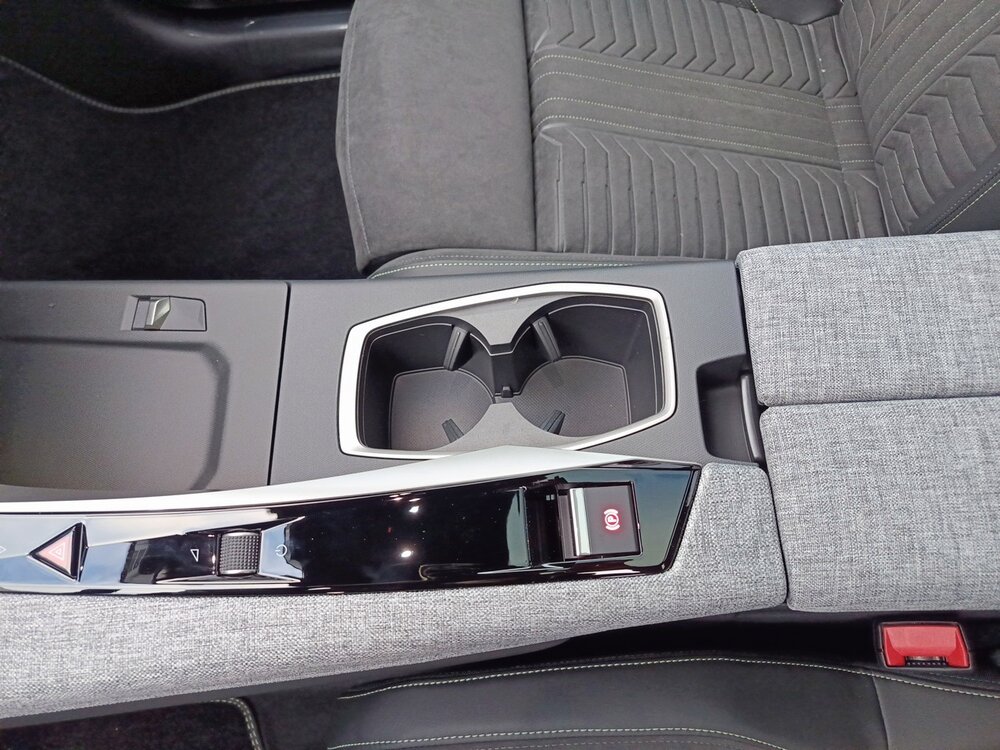 Occasion PEUGEOT 3008 3008 Hybrid 145 e-DCS6 - GT