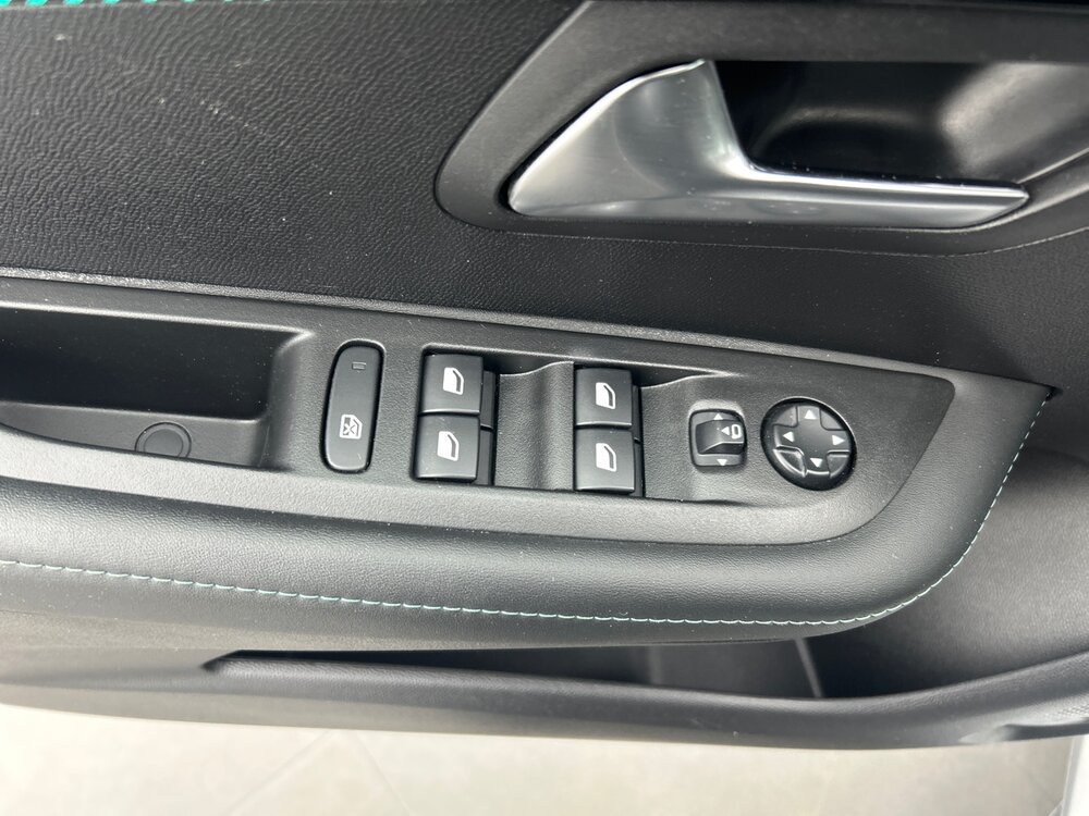 Occasion PEUGEOT 208 208 PureTech 100 S&S EAT8 - Allure