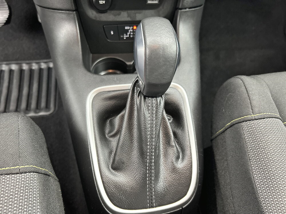 Occasion CITROEN C3 C3 PureTech 110 S&S EAT6 - Shine Pack