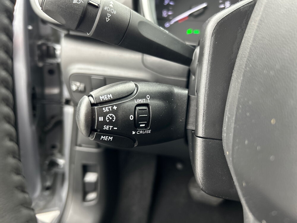 Occasion CITROEN C3 C3 PureTech 110 S&S EAT6 - Shine Pack