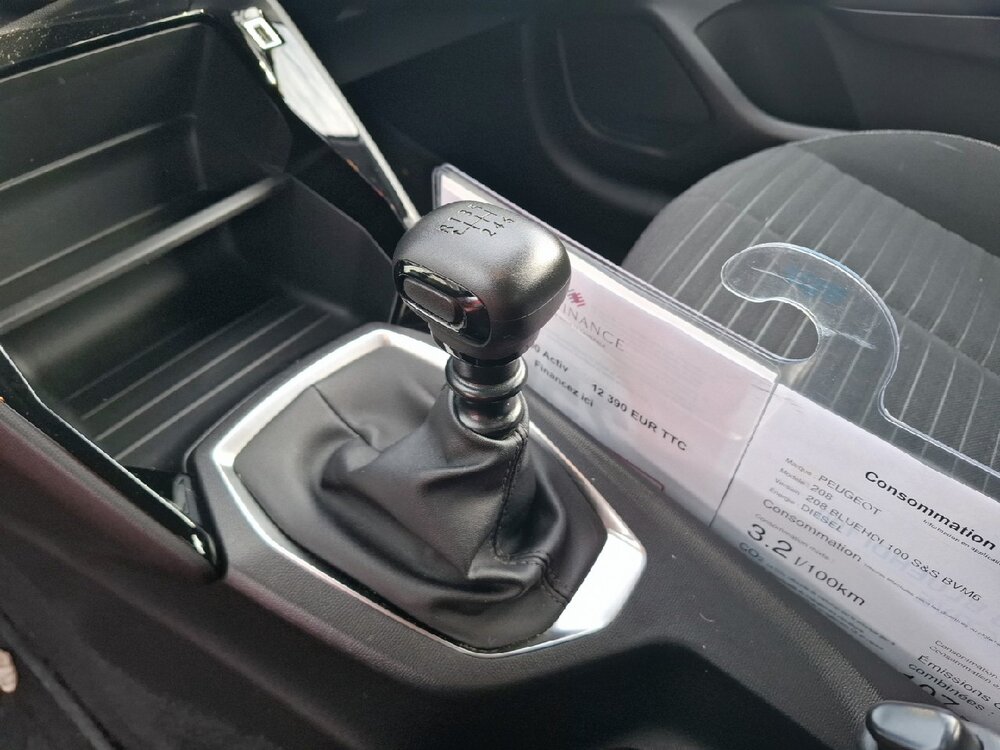 Occasion PEUGEOT 208 208 BlueHDi 100 S&S BVM6 - Active