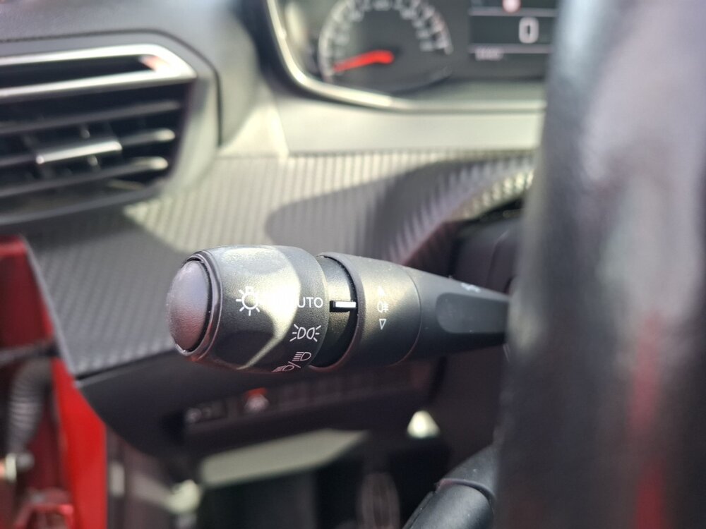 Occasion PEUGEOT 208 208 BlueHDi 100 S&S BVM6 - Active