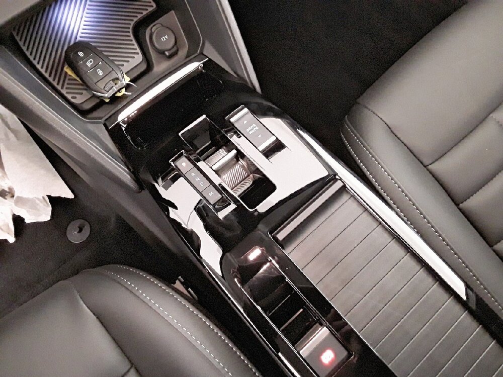 Occasion CITROEN C4 C4 Hybride 136 e-DCS6 - Max