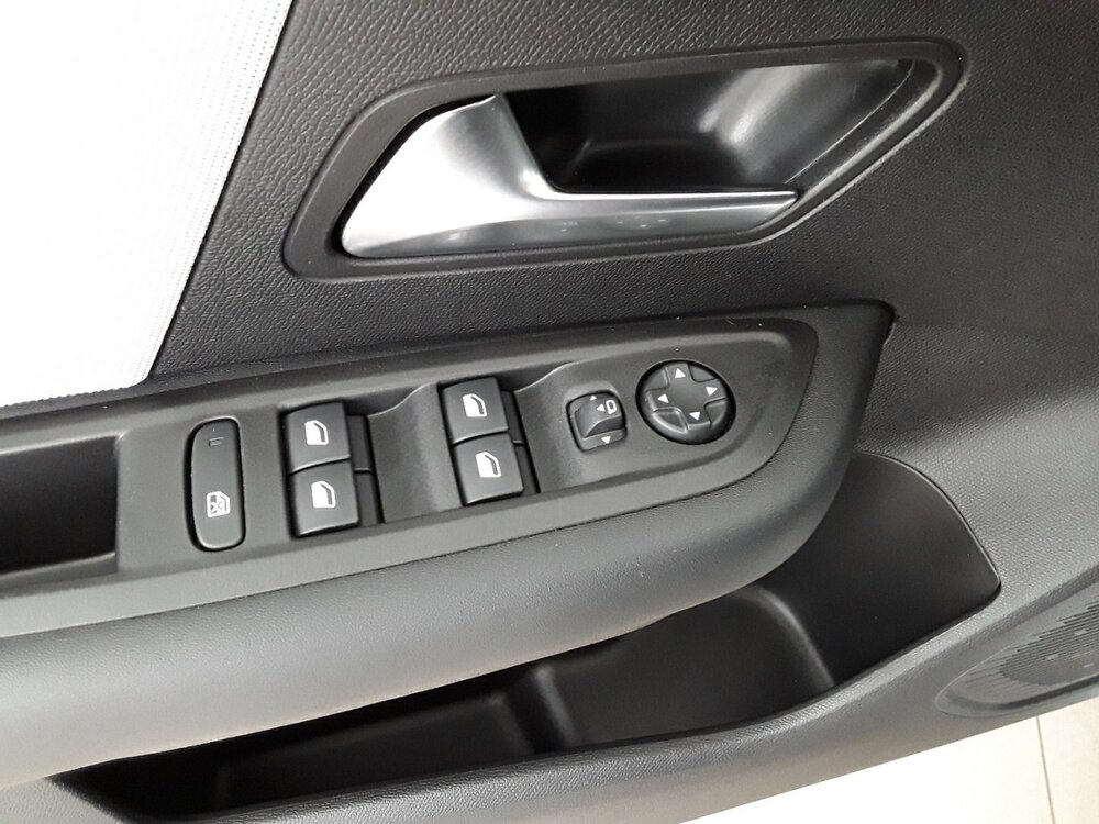 Occasion CITROEN C4 C4 Hybride 136 e-DCS6 - Max