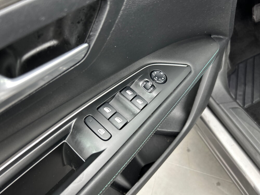 Occasion PEUGEOT 3008 3008 Hybrid 225 e-EAT8 - Allure