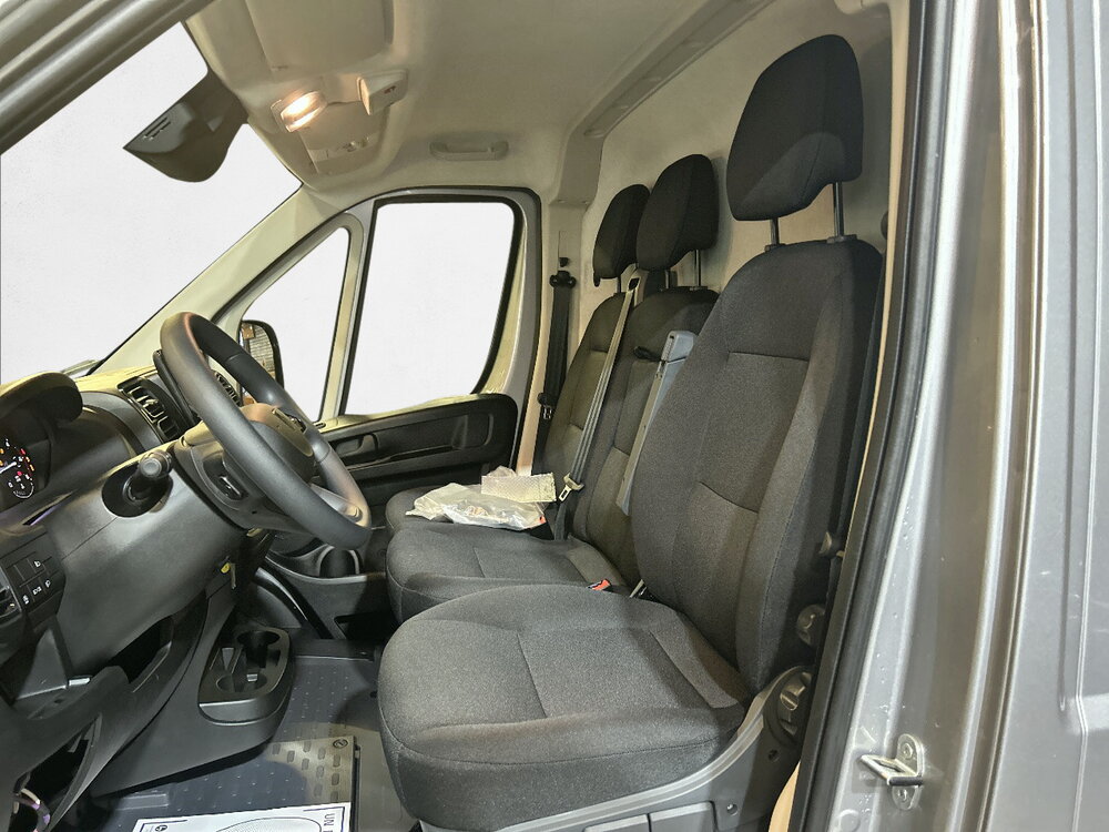 Occasion PEUGEOT Boxer BOXER FGN TOLE 3.5 T L2H2 140 S&S BVA8
