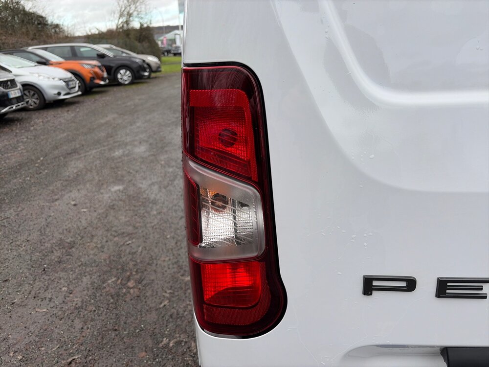 Occasion PEUGEOT Partner PARTNER FOURGON M 650 KG BLUEHDI 100 S&S BVM6