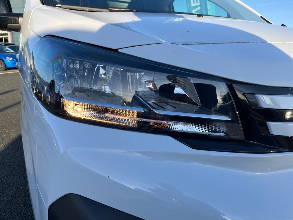Occasion PEUGEOT Expert EXPERT FGN M DIESEL 145 CH AUTOMATIQUE