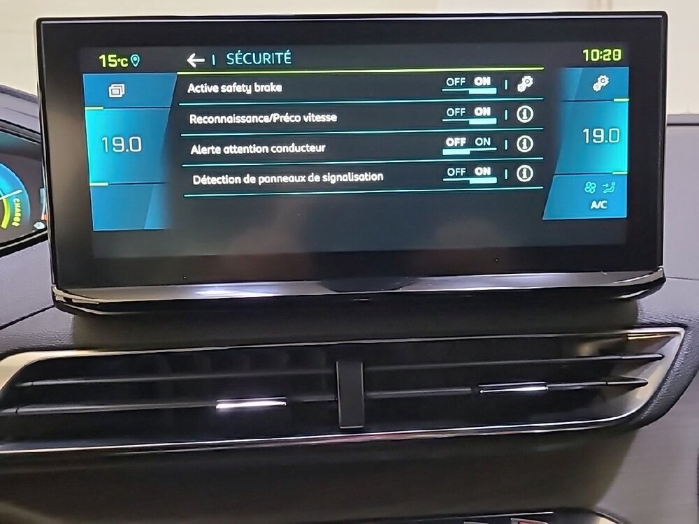 Occasion PEUGEOT 3008 3008 Hybrid4 300 e-EAT8 - GT Pack