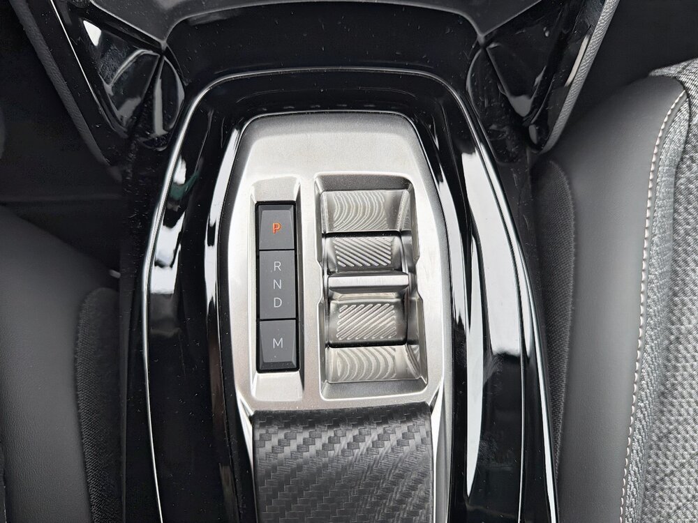 Occasion PEUGEOT 208 208 Hybrid 110 e-DCS6 - série spéciale ENVY