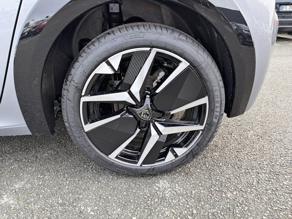 Occasion PEUGEOT 208 208 Hybrid 110 e-DCS6 - série spéciale ENVY