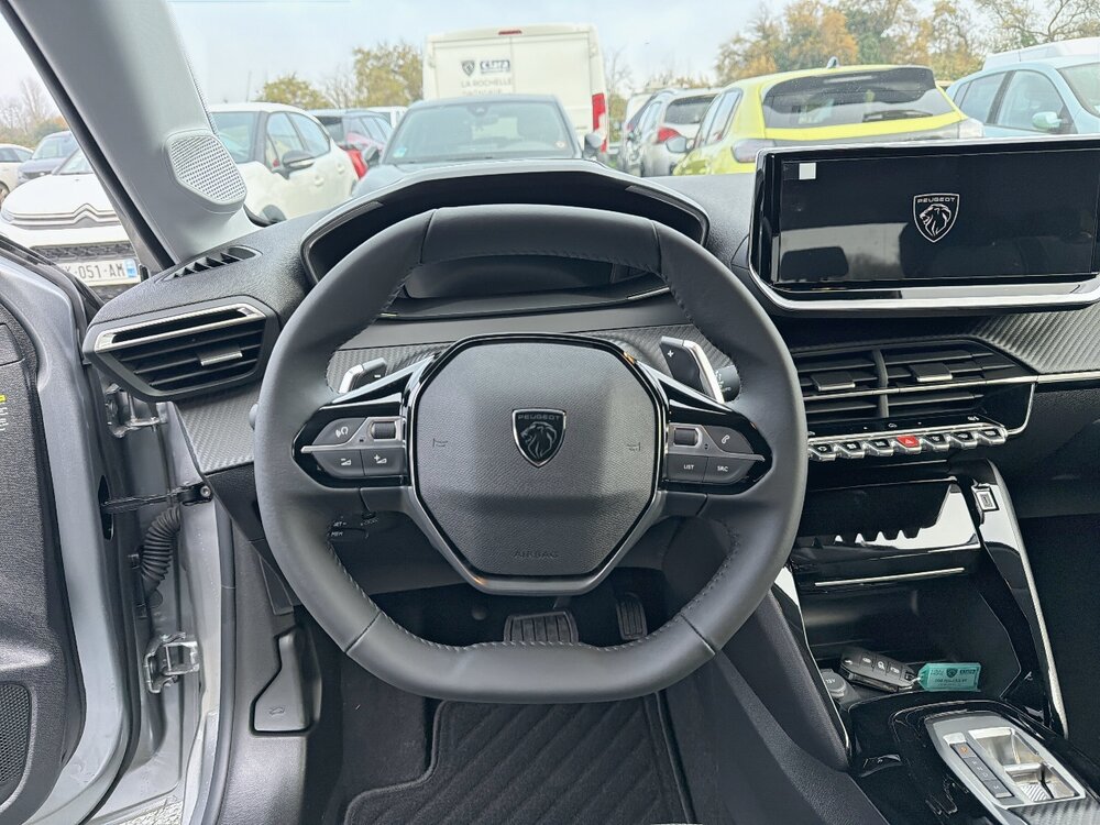 Occasion PEUGEOT 208 208 Hybrid 110 e-DCS6 - série spéciale ENVY