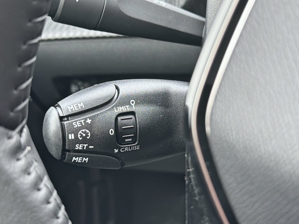 Occasion PEUGEOT 208 208 Hybrid 110 e-DCS6 - Allure