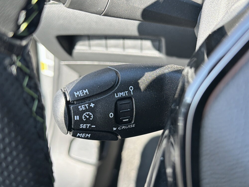 Occasion PEUGEOT 2008 2008 Hybrid 145 e-DCS6 - GT