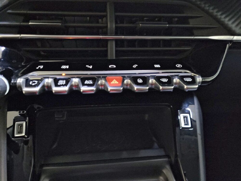 Occasion PEUGEOT 2008 2008 Moteur électrique 136 ch - Allure Business