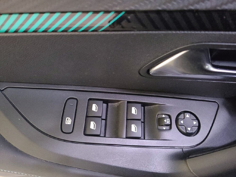 Occasion PEUGEOT 2008 2008 Moteur électrique 136 ch - Allure Business