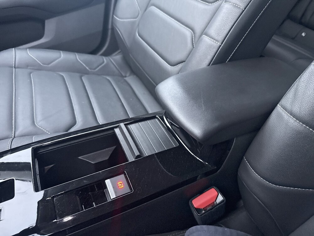 Occasion CITROEN C4 C4 BlueHDi 130 S&S EAT8 - Shine Pack