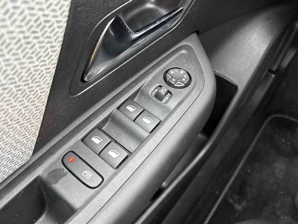 Occasion CITROEN C4 C4 BlueHDi 130 S&S EAT8 - Shine Pack