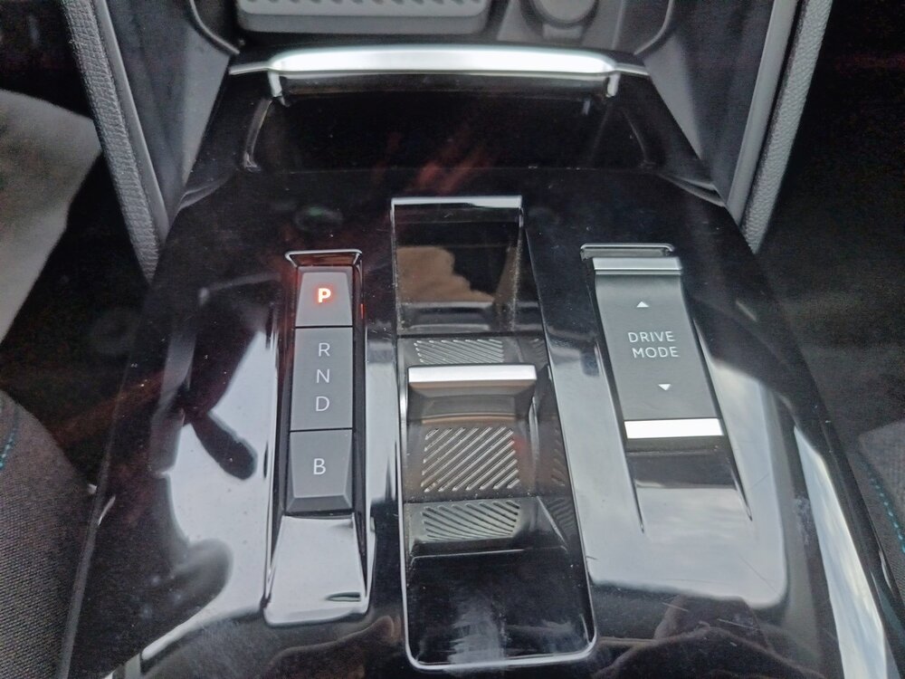 Occasion CITROEN C4 e-C4 136 ch Automatique - Shine