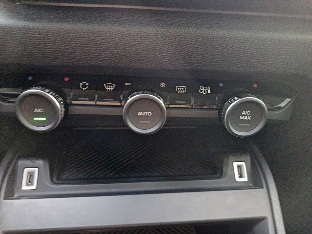 Occasion CITROEN C4 e-C4 136 ch Automatique - Shine