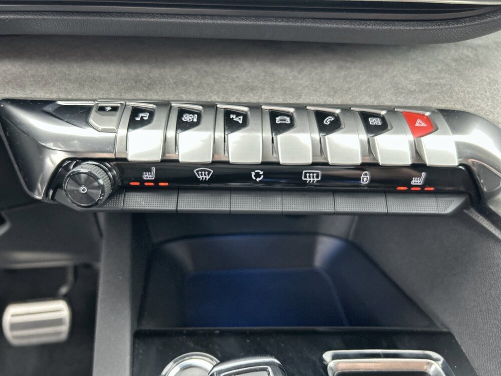 Occasion PEUGEOT 3008 3008 Hybrid 225 e-EAT8 - GT