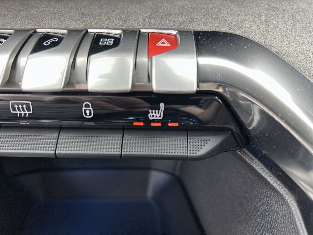 Occasion PEUGEOT 3008 3008 Hybrid 225 e-EAT8 - GT