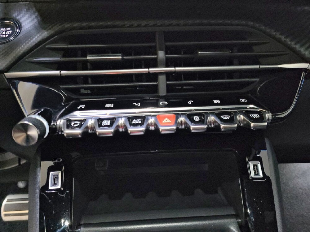 Occasion PEUGEOT 208 208 Electrique 50 kWh 136ch - GT