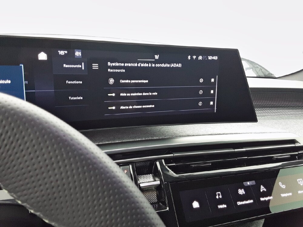 Occasion PEUGEOT 3008 3008 Electrique 210 ch 73 kWh - GT