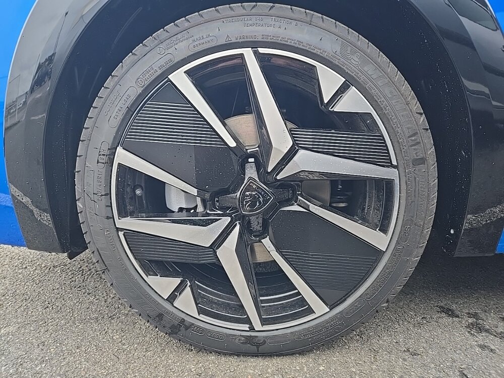 Occasion PEUGEOT 208 208 Hybrid 145 e-DCS6 - GT