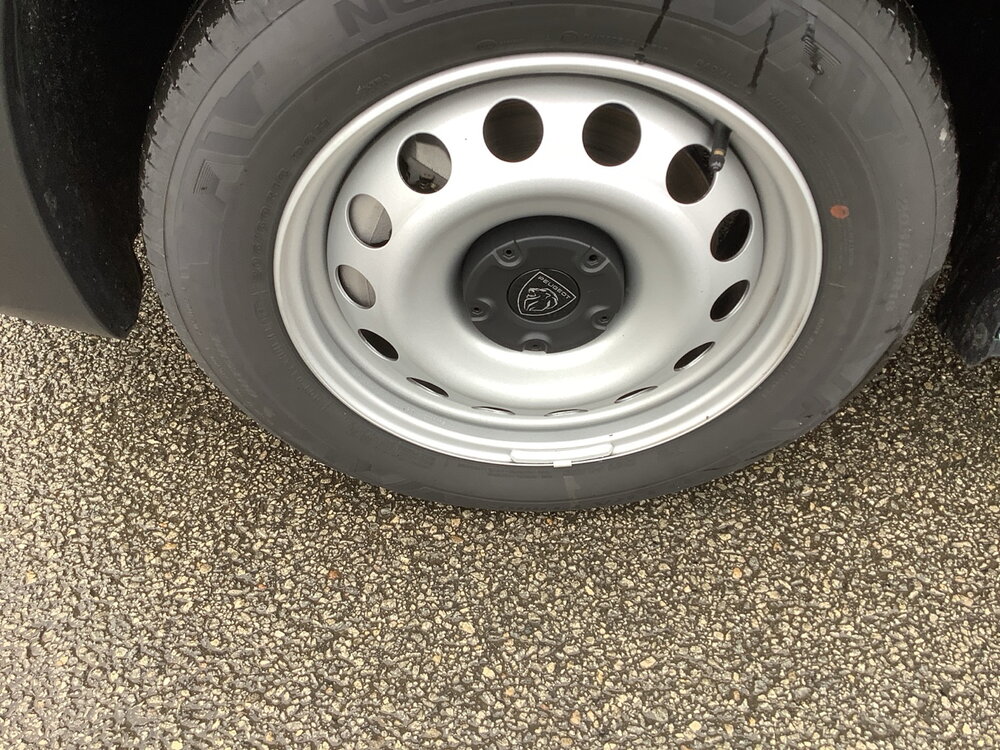 Occasion PEUGEOT Partner PARTNER FOURGON M DIESEL 130 CH AUTOMATIQUE - CHARGE UTILE MAJOREE