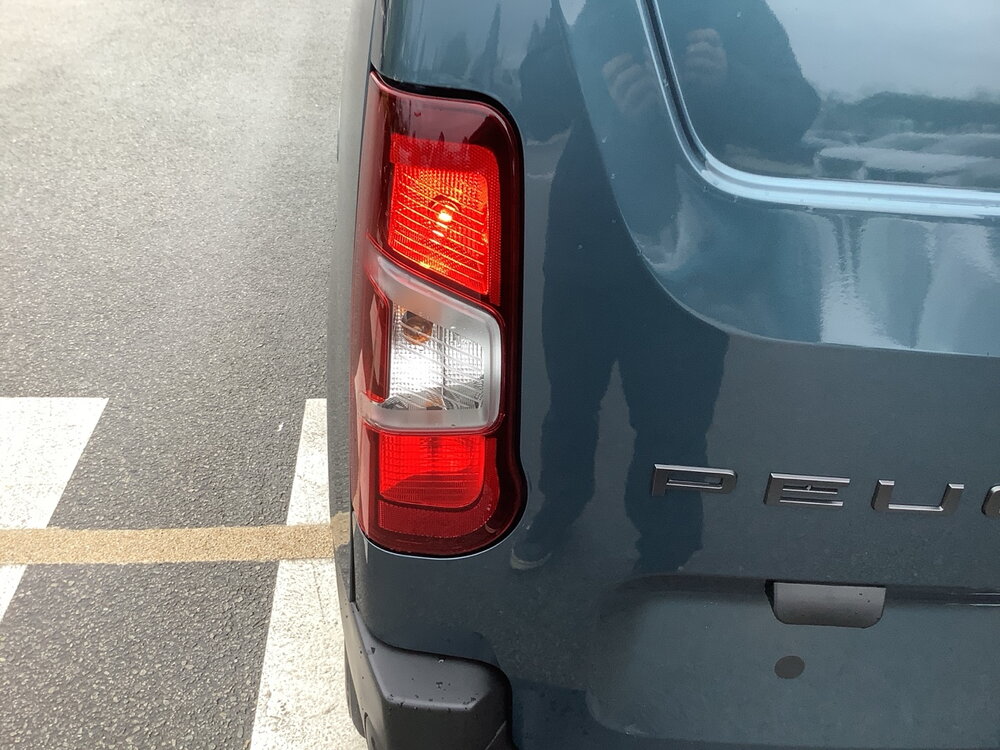 Occasion PEUGEOT Partner PARTNER FOURGON M DIESEL 130 CH AUTOMATIQUE - CHARGE UTILE MAJOREE