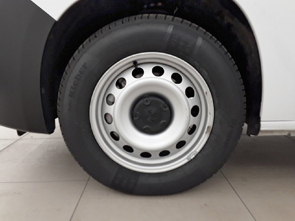 Occasion PEUGEOT Partner E-PARTNER FOURGON M 800 KG 136 CH BATTERIE 50 KWH