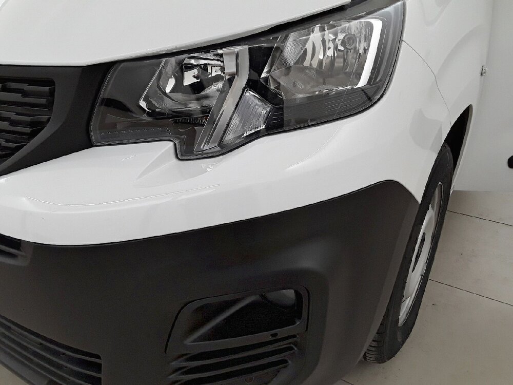 Occasion PEUGEOT Partner E-PARTNER FOURGON M 800 KG 136 CH BATTERIE 50 KWH