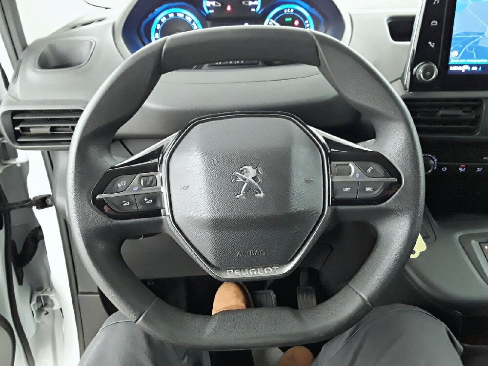 Occasion PEUGEOT Partner E-PARTNER FOURGON M 800 KG 136 CH BATTERIE 50 KWH