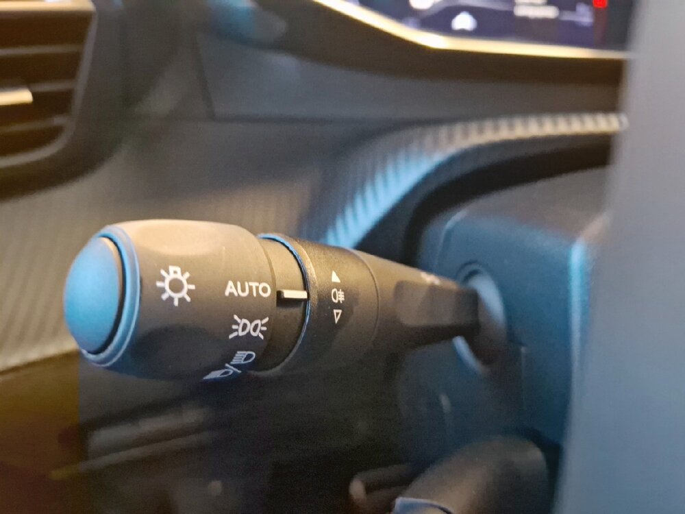 Occasion PEUGEOT 208 208 Hybrid 145 e-DCS6