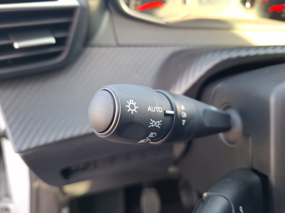 Occasion PEUGEOT 208 208 100 S&S BVM6 - Style