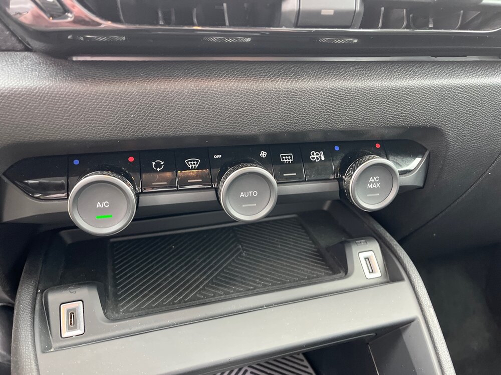 Occasion CITROEN C4 C4 Hybride 136 e-DCS6 - Plus