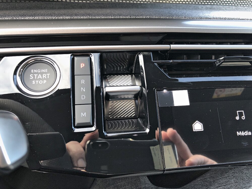 Occasion PEUGEOT 3008 3008 Hybrid 145 e-DCS6 - GT