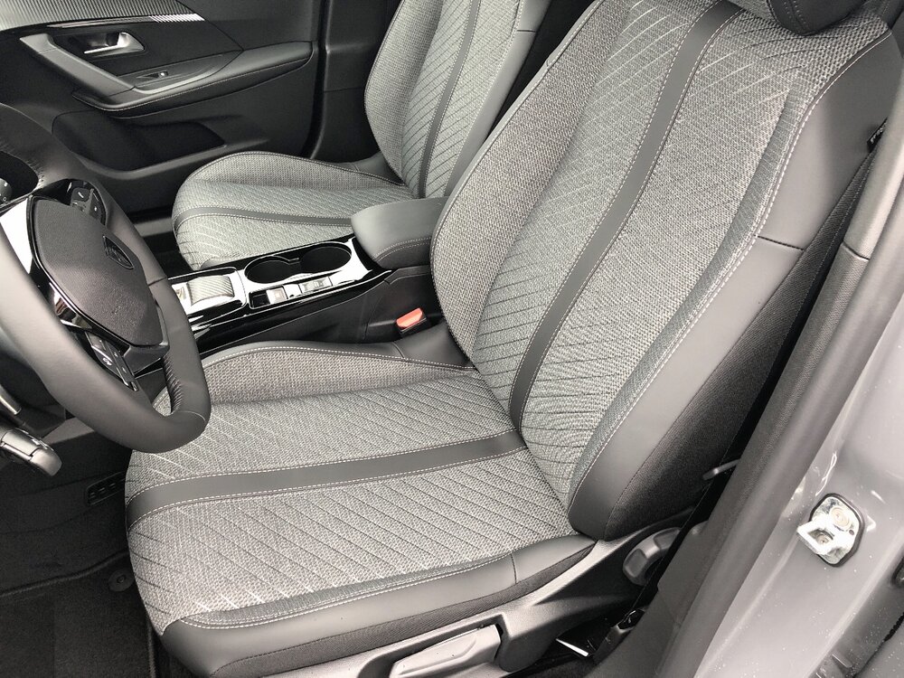 Occasion PEUGEOT 2008 2008 Hybrid 145 e-DCS6 - série spéciale ENVY