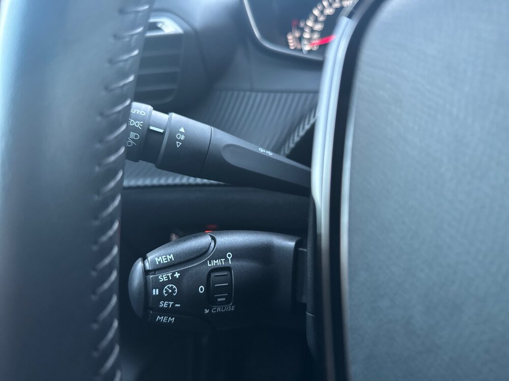 Occasion PEUGEOT 208 208 PureTech 100 S&S BVM6