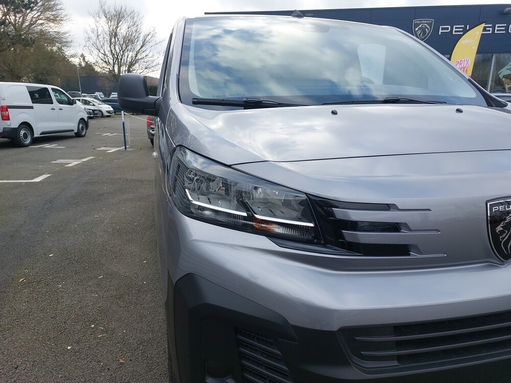 Occasion PEUGEOT Expert EXPERT CA FIXE M BLUEHDI 180 S&S EAT8