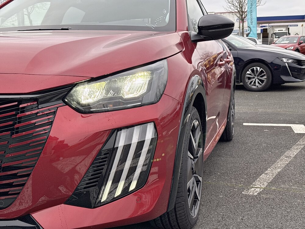 Occasion PEUGEOT 208 208 Hybrid 110 e-DCS6 - série spéciale ENVY