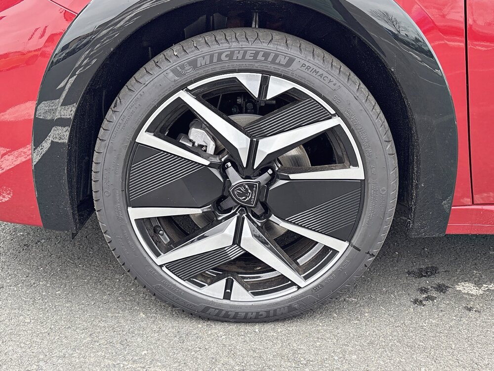 Occasion PEUGEOT 208 208 Hybrid 110 e-DCS6 - série spéciale ENVY