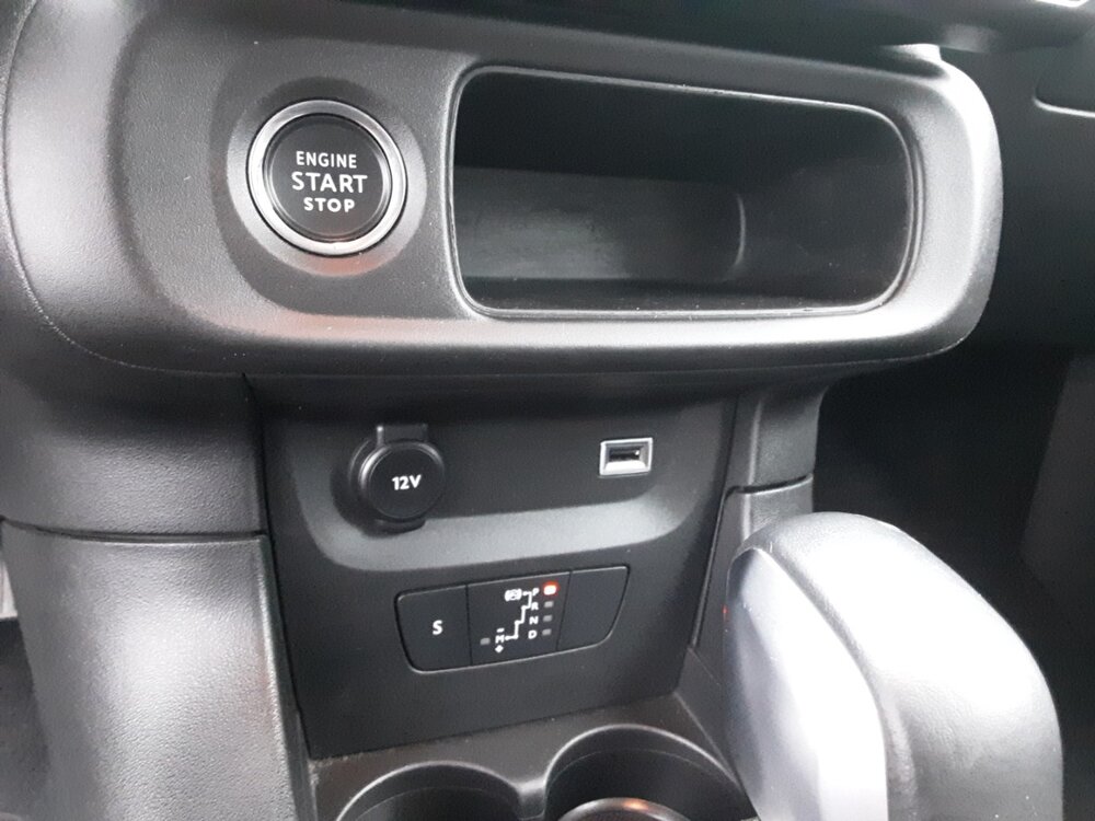 Occasion CITROEN C3 C3 PureTech 110 S&S EAT6 - Shine Pack