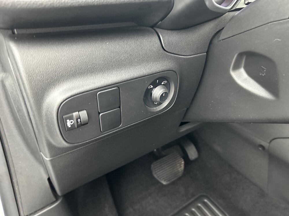 Occasion CITROEN C3 C3 PureTech 110 S&S EAT6 - Shine Pack