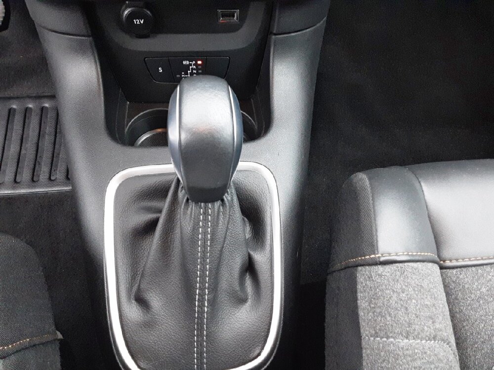 Occasion CITROEN C3 C3 PureTech 110 S&S EAT6 - Shine Pack
