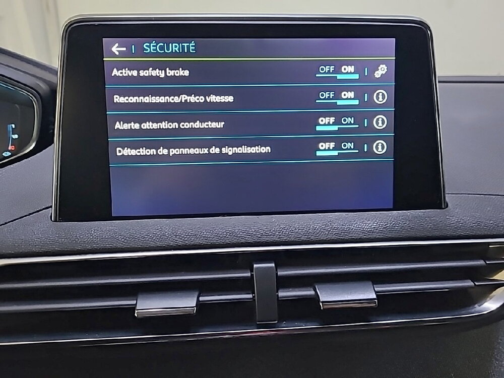 Occasion PEUGEOT 3008 3008 Hybrid 225 e-EAT8 - Allure